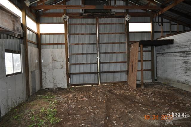 205 N Railroad St, Geneva, IN 46740 photo 30