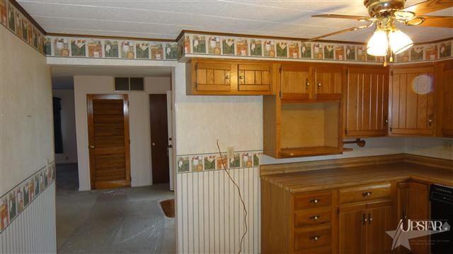 516 E Main St, Portland, IN 47371 photo 8