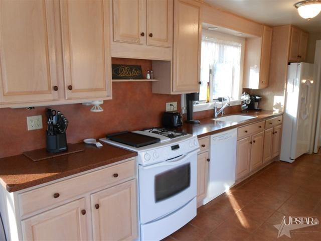 169 W Third St, Roanoke, IN 46783 photo 4