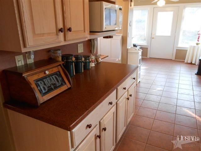 169 W Third St, Roanoke, IN 46783 photo 6