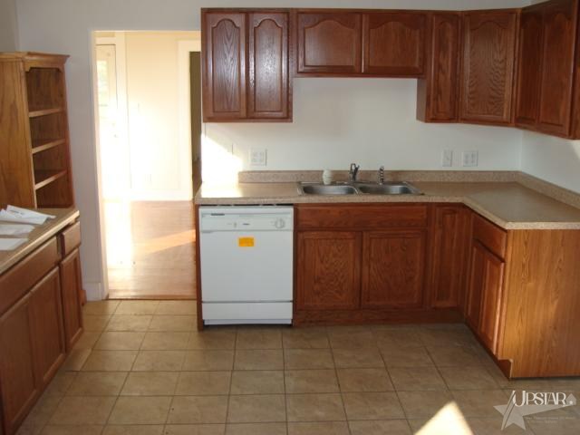 607 Riverside Dr, Huntington, IN 46750 photo 12