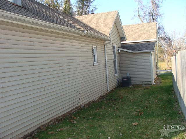 607 Riverside Dr, Huntington, IN 46750 photo 5