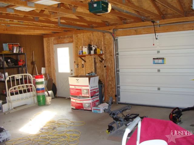701 N Wayne St, Warren, IN 46792 photo 18