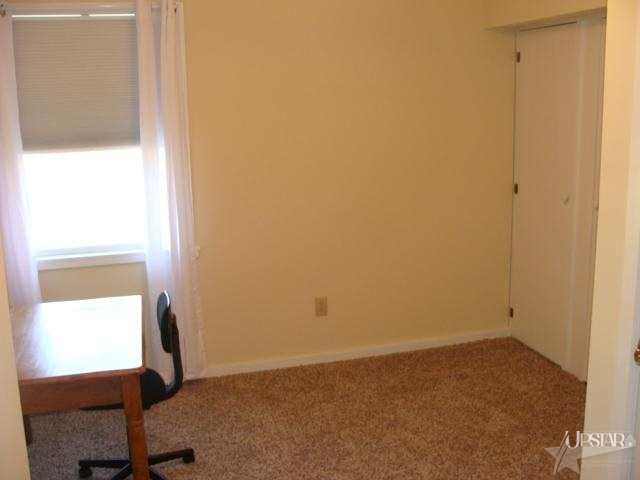 701 N Wayne St, Warren, IN 46792 photo 10