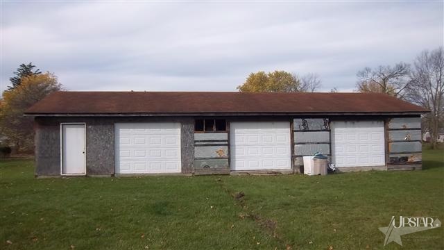 1750 Etna Ave, Huntington, IN 46750 photo 2