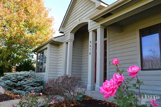 9410 Watergrove Trl, Fort Wayne, IN 46825 photo 2