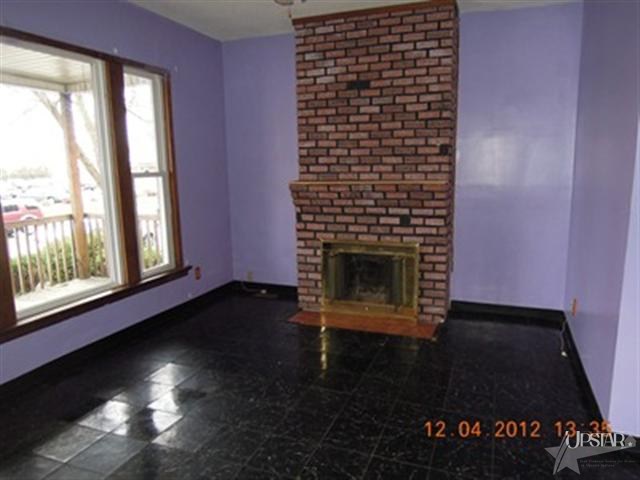137 E Creighton Ave, Fort Wayne, IN 46803 photo 2