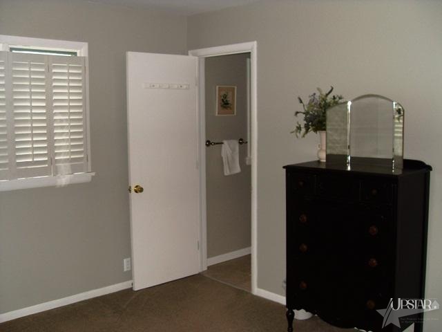 256 W Franklin St, Berne, IN 46711 photo 16