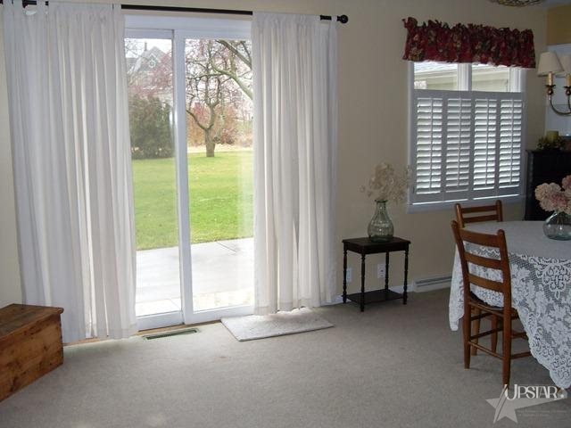256 W Franklin St, Berne, IN 46711 photo 11