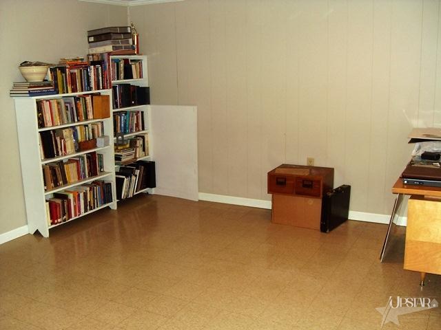 256 W Franklin St, Berne, IN 46711 photo 26