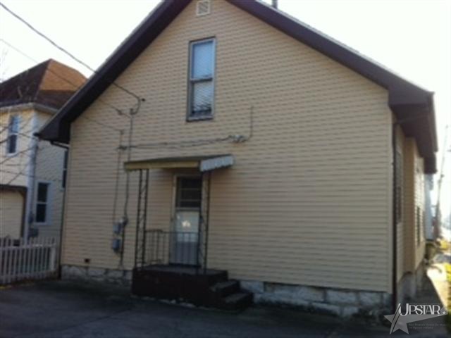 334 E Park Dr, Huntington, IN 46750 photo 2