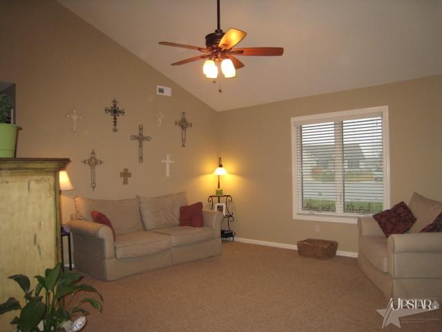 14314 Miracle Ct, Grabill, IN 46741 photo 2