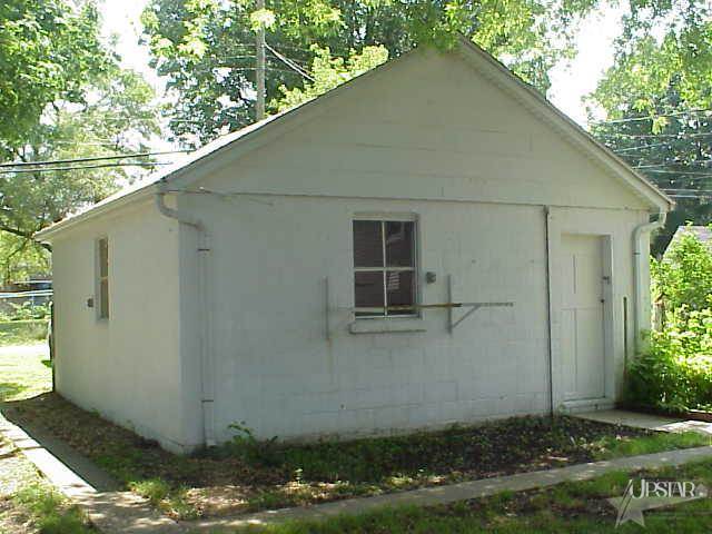 1321 Ogan Ave, Huntington, IN 46750 photo 4