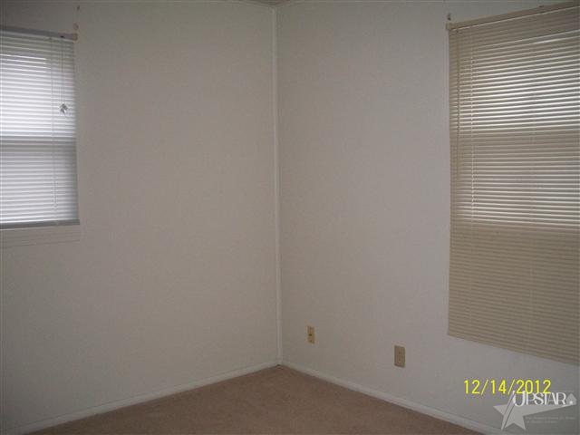 5121 Oliver St, Fort Wayne, IN 46806 photo 9