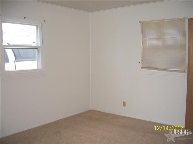 5121 Oliver St, Fort Wayne, IN 46806 photo 8