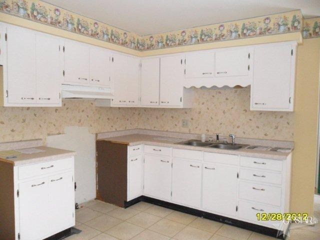 8304 Trentman Rd, Fort Wayne, IN 46816 photo 2