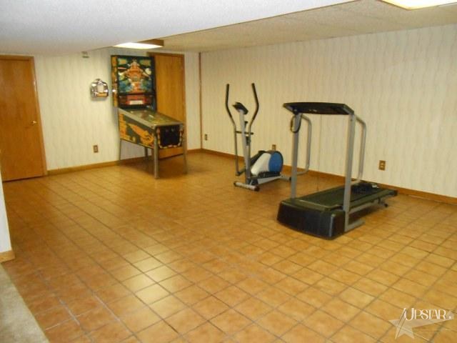 1600 E Kammerer Rd, Kendallville, IN 46755 photo 22
