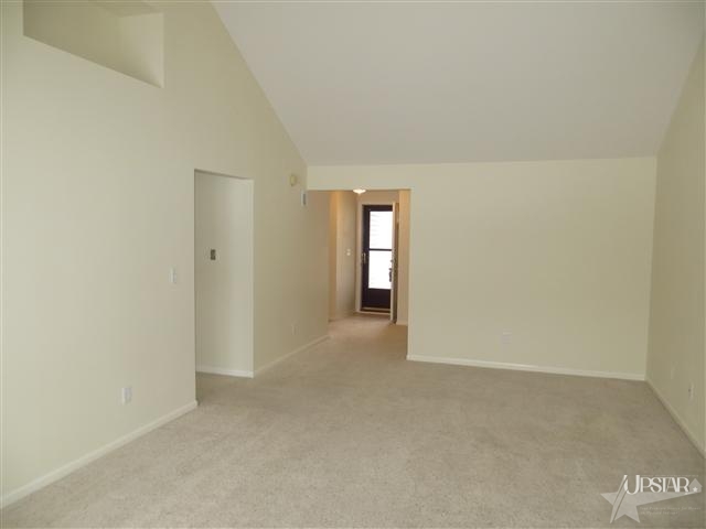 6831 Creekwood Trl, Fort Wayne, IN 46835 photo 6