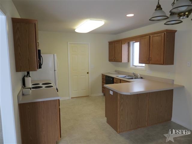 6831 Creekwood Trl, Fort Wayne, IN 46835 photo 9