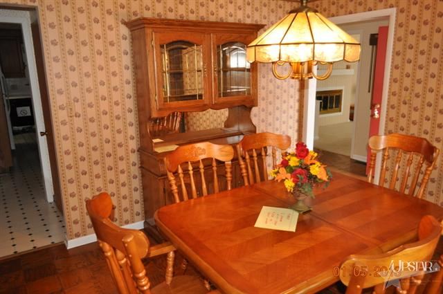 6201 Sharon Dr, Fort Wayne, IN 46825 photo 3