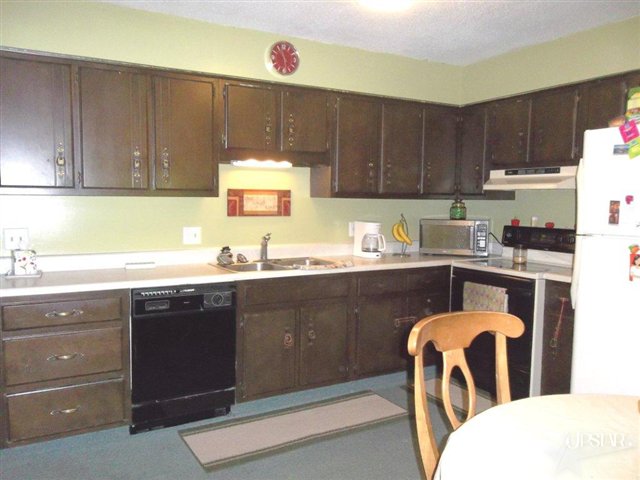 7129 Elmbrook Dr, Fort Wayne, IN 46835 photo 3