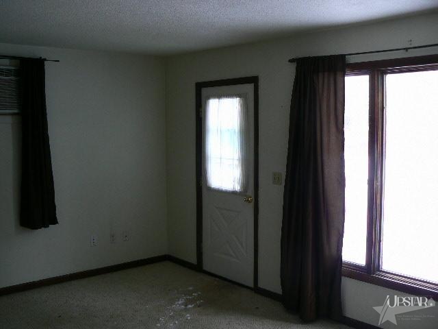 1706 Getz Rd, Fort Wayne, IN 46804 photo 2