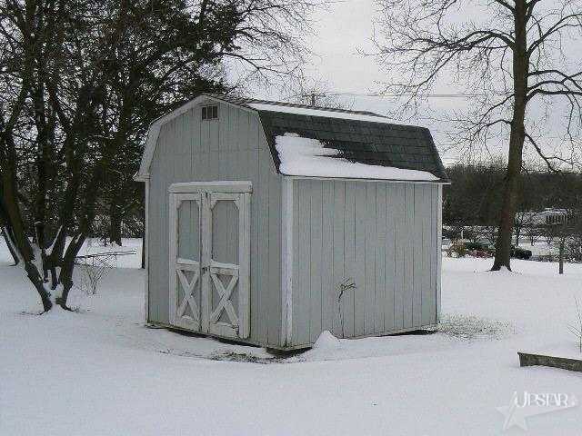 1706 Getz Rd, Fort Wayne, IN 46804 photo 8