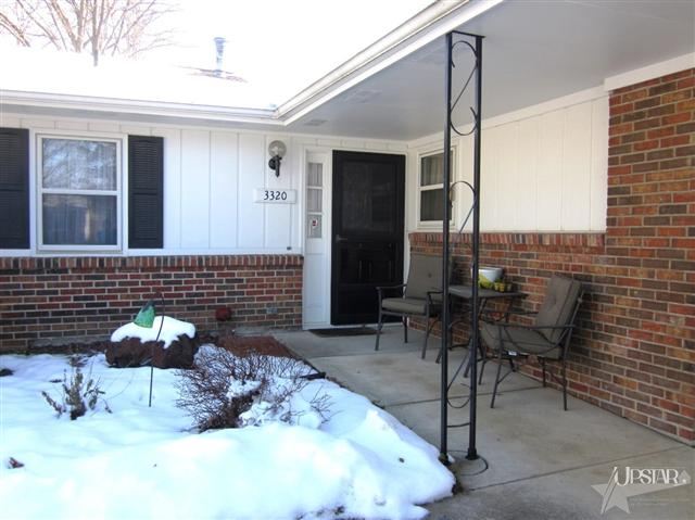3320 Hawkechee Dr, Fort Wayne, IN 46815 photo 2