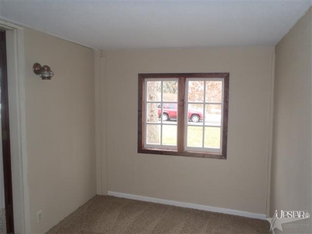 531 Elnora Dr, Fort Wayne, IN 46825 photo 9
