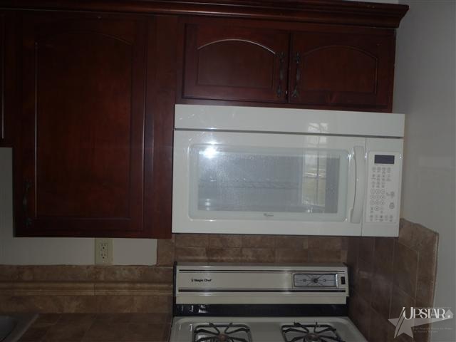 531 Elnora Dr, Fort Wayne, IN 46825 photo 5