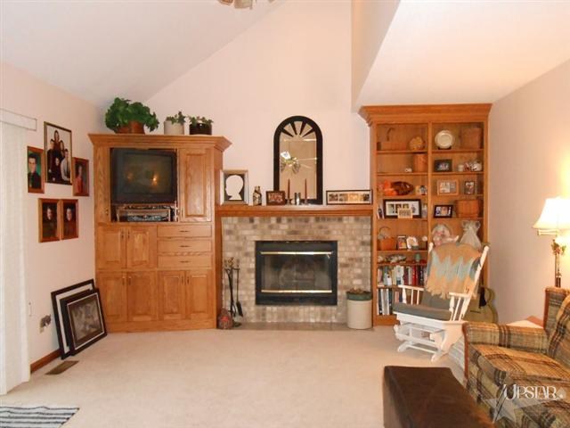 12111 Orchard Pl, Fort Wayne, IN 46845 photo 8