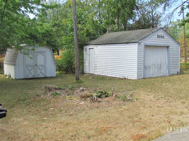 3106 Fairway Dr, Fort Wayne, IN 46804 photo 2