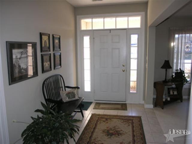 16527 Claystone Ct, Fort Wayne, IN 46845 photo 2