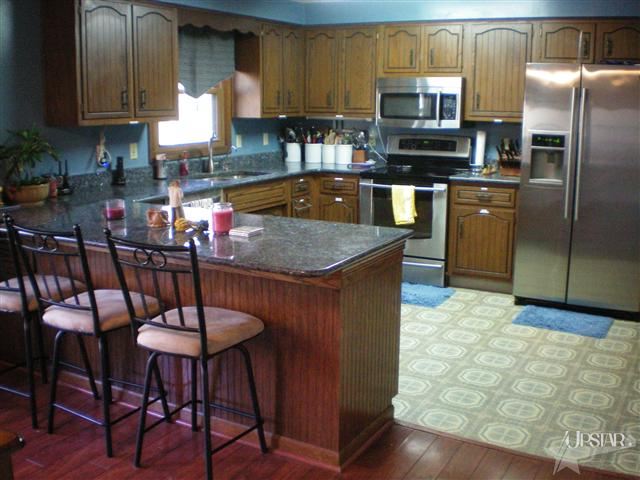 17233 Lochner Rd, Spencerville, IN 46788 photo 2