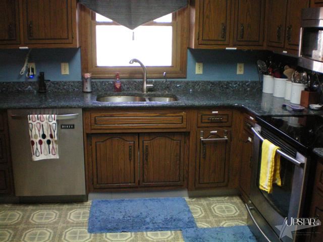17233 Lochner Rd, Spencerville, IN 46788 photo 5