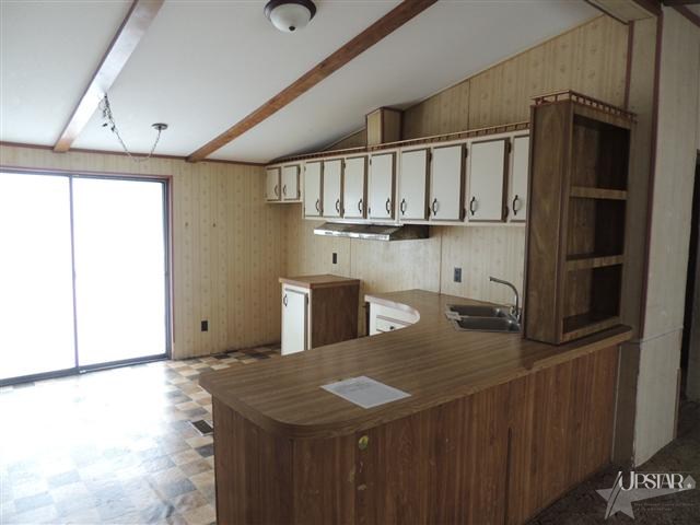 206 Bowery St, Ligonier, IN 46767 photo 6