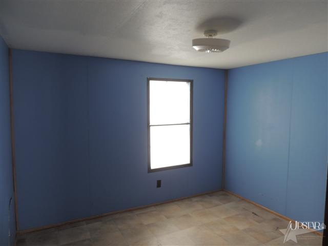 206 Bowery St, Ligonier, IN 46767 photo 12