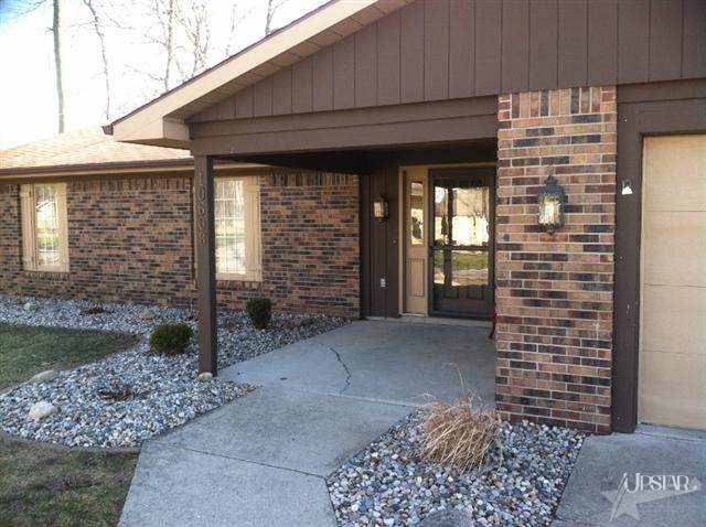10608 Longwood Dr, Fort Wayne, IN 46845 photo 2