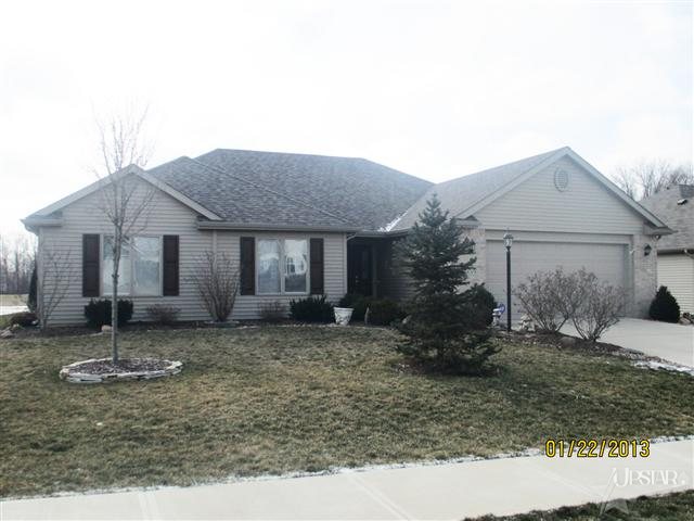 9019 Strathmore Ln, Fort Wayne, IN 46818 photo 1