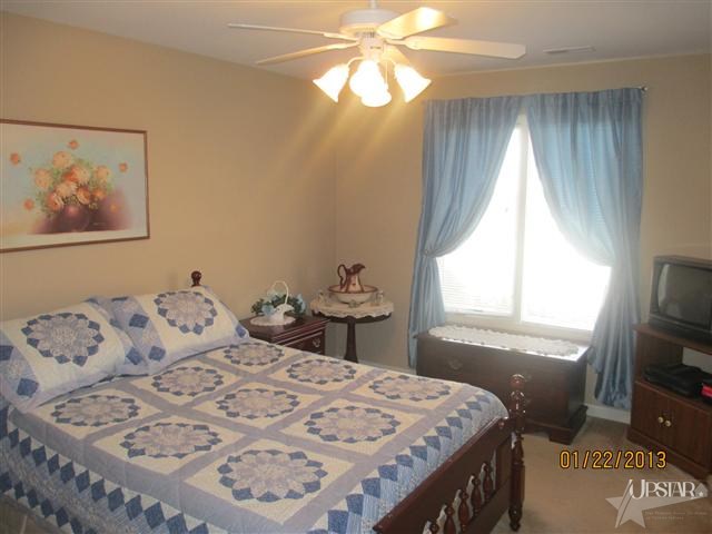 9019 Strathmore Ln, Fort Wayne, IN 46818 photo 17