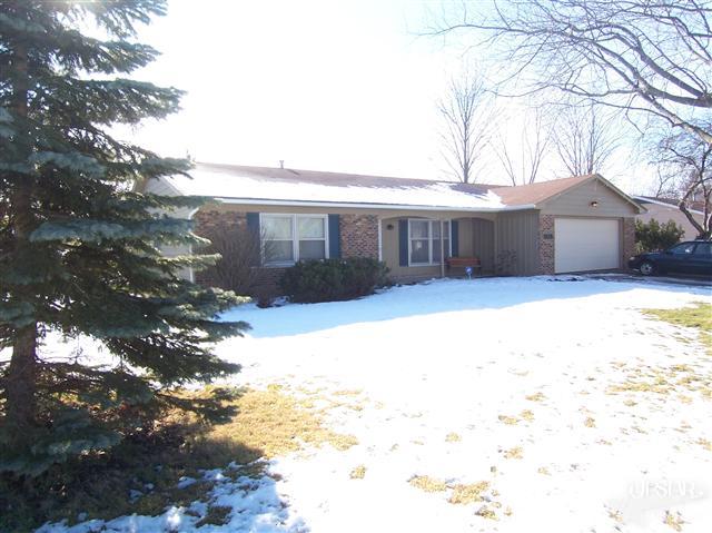 1818 Gladstone Dr, Fort Wayne, IN 46816 photo 1