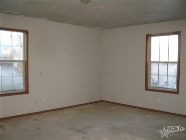 330 W Walnut, Butler, IN 46721 photo 11