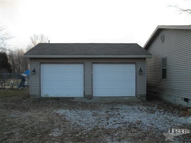 330 W Walnut, Butler, IN 46721 photo 2