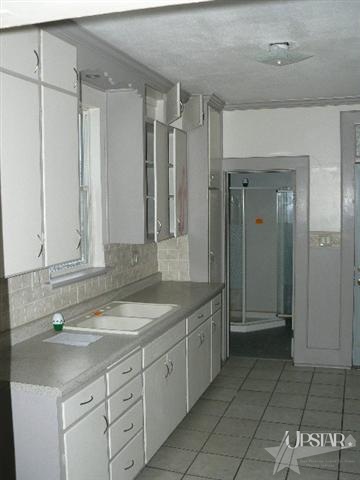 3220 Clinton Ct, Fort Wayne, IN 46806 photo 4