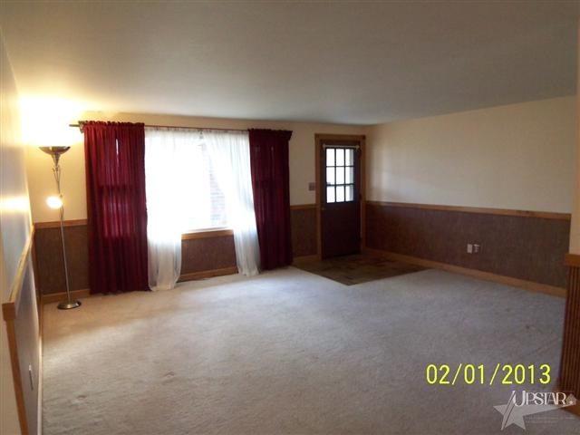 6029 Birchdale Dr, Fort Wayne, IN 46815 photo 2