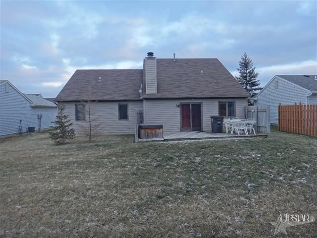 1411 Fall Creek Dr, Fort Wayne, IN 46808 photo 2