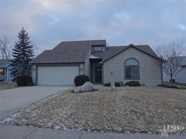 1411 Fall Creek Dr, Fort Wayne, IN 46808 photo 1
