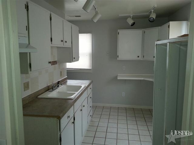 4724 Winter St, Fort Wayne, IN 46806 photo 3