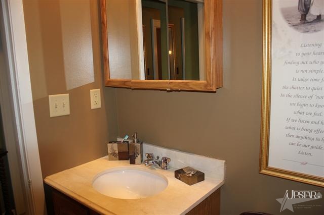206 S Ogden St, Ossian, IN 46777 photo 10