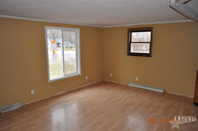 903 N Detroit St, Lagrange, IN 46761 photo 8